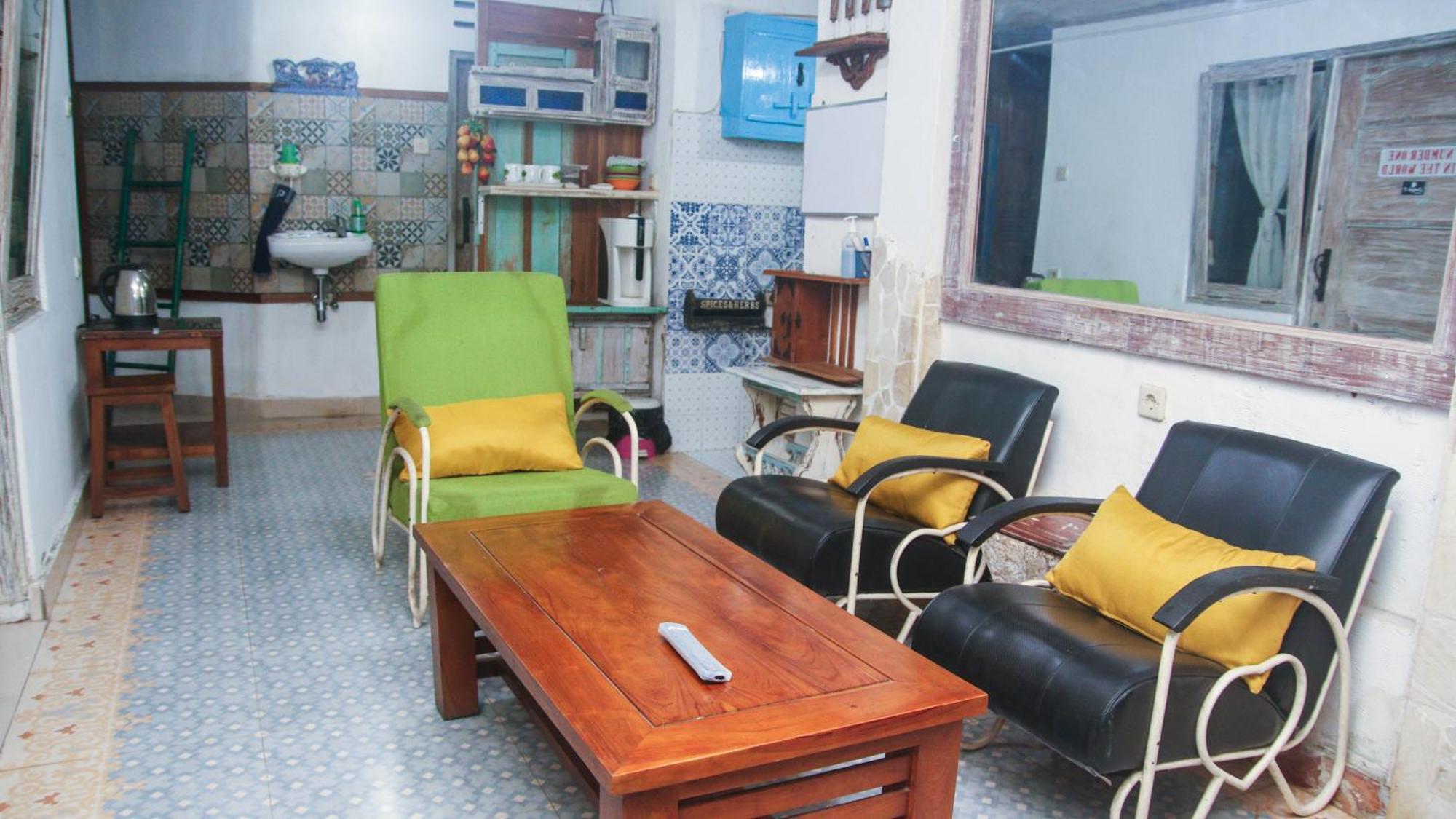 Budarno Homestay Kejayan Ruang foto